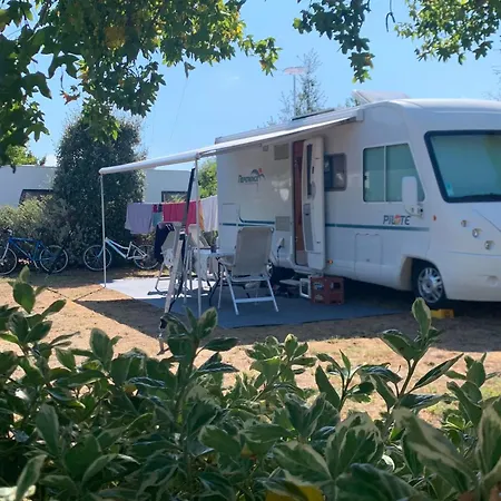 Le Ragis 3* Challans